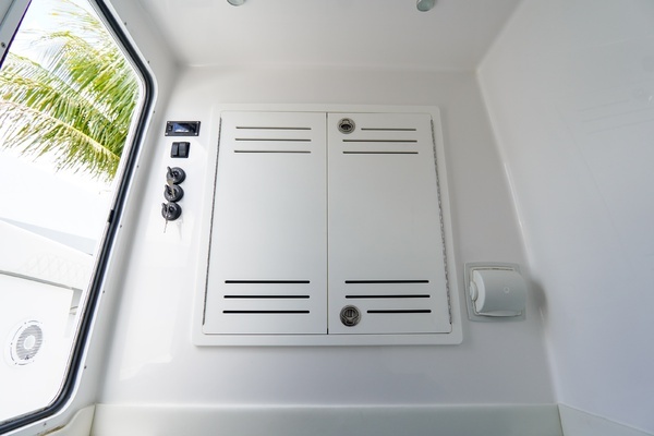 2024 Front Runner 36