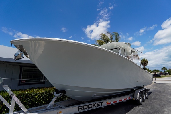 Photo of the 2024 Front Runner CC