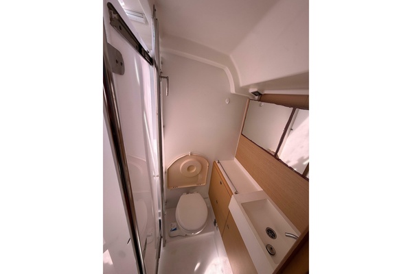 50ft Beneteau Yacht For Sale