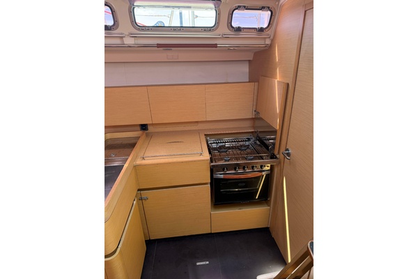 50ft Beneteau Yacht For Sale