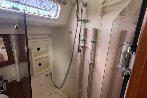 Touch of Grey 41ft Hanse Yacht For Sale
