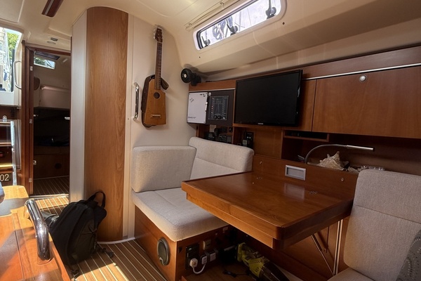 Touch of Grey 41ft Hanse Yacht For Sale