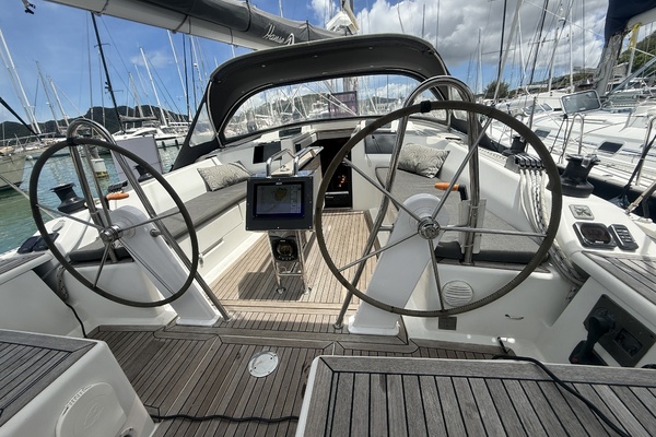 Touch of Grey 41ft Hanse Yacht For Sale