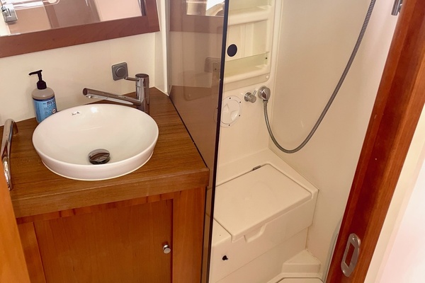 Touch of Grey 41ft Hanse Yacht For Sale