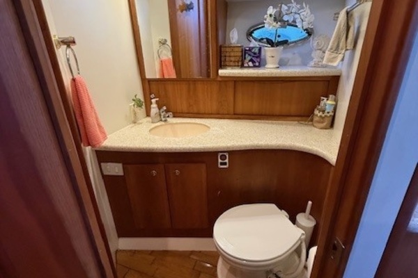 Four Reel 42ft Silverton Yacht For Sale