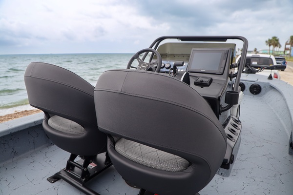 24ft Haynie Yacht For Sale