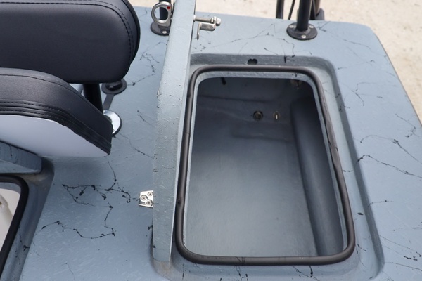 24ft Haynie Yacht For Sale