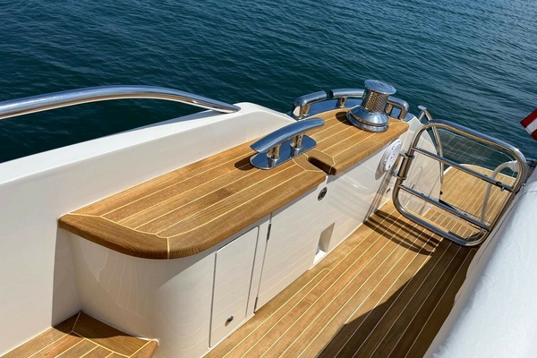 CHARLIE 78ft Princess Yacht For Sale