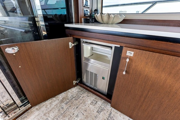 CHARLIE 78ft Princess Yacht For Sale