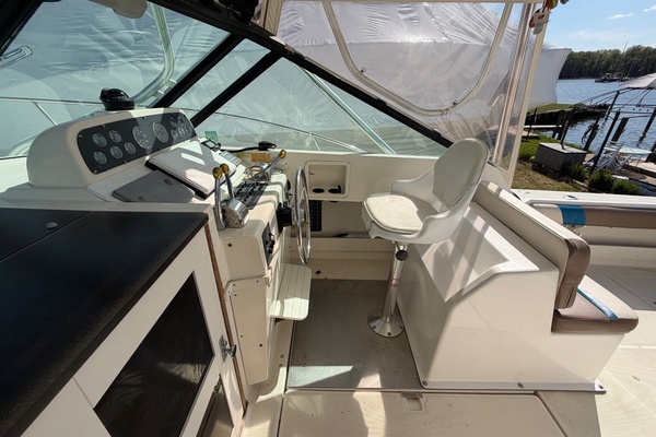 32ft Pursuit Yacht For Sale