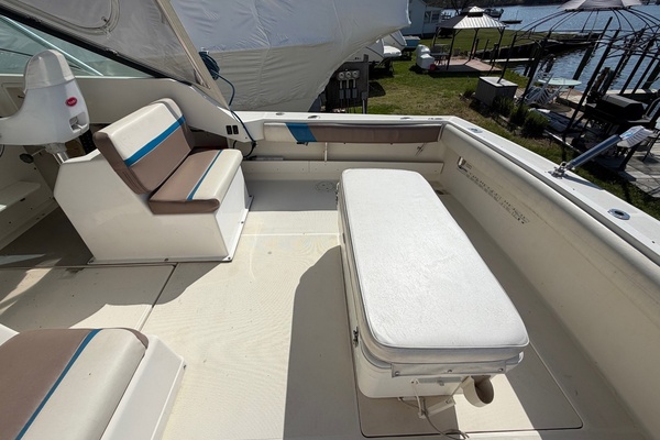 32ft Pursuit Yacht For Sale