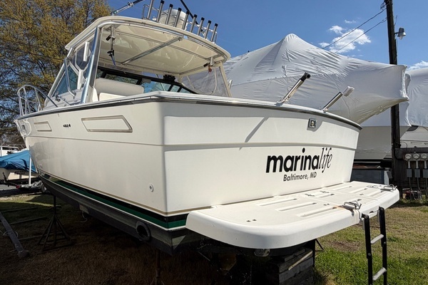 Photo of the 1997 Pursuit 3100 Express