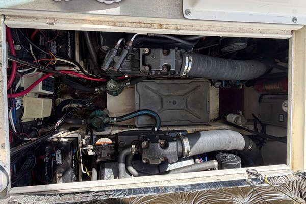 32ft Pursuit Yacht For Sale