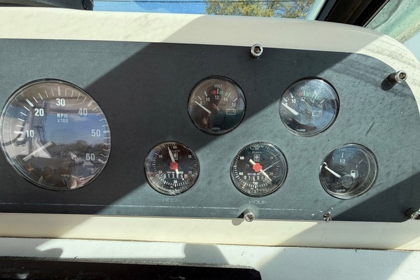 32ft Pursuit Yacht For Sale