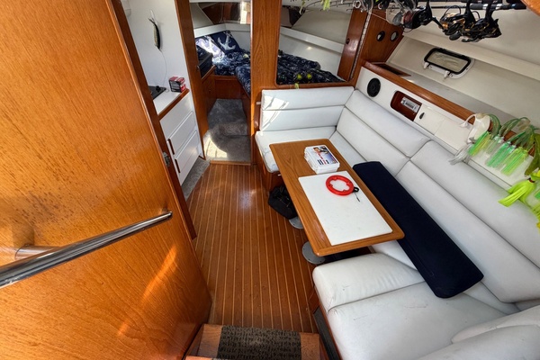 32ft Pursuit Yacht For Sale