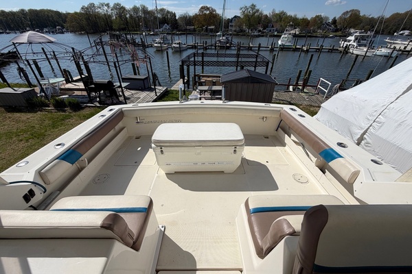 32ft Pursuit Yacht For Sale