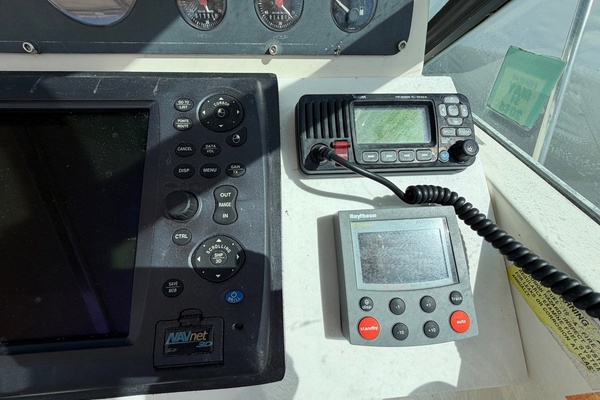 32ft Pursuit Yacht For Sale