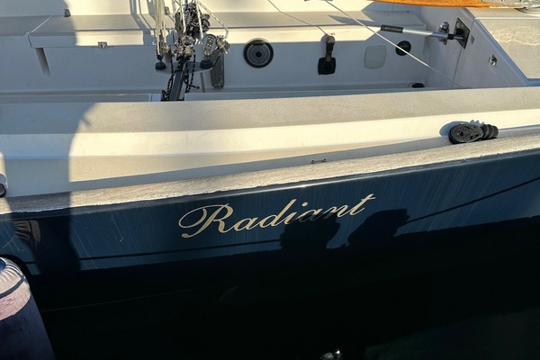 Radiant 33ft J Boats Yacht For Sale