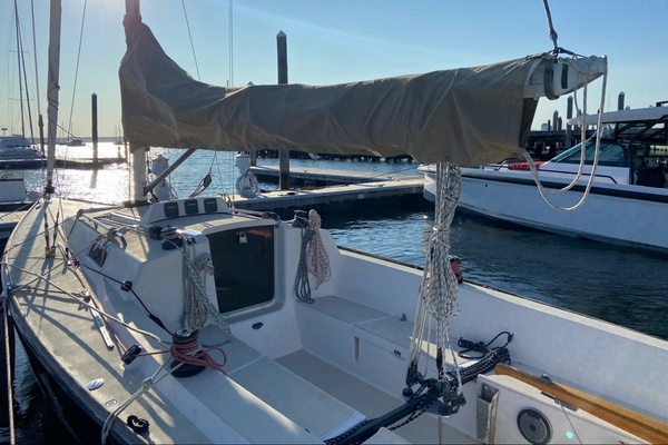 Radiant 33ft J Boats Yacht For Sale