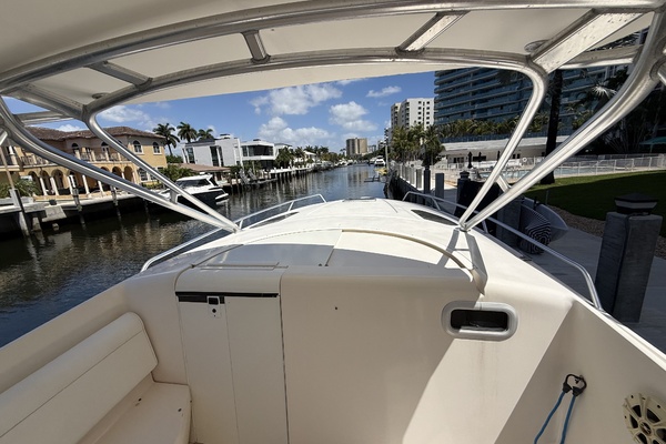 Captain s Call 38ft Intrepid Yacht For Sale