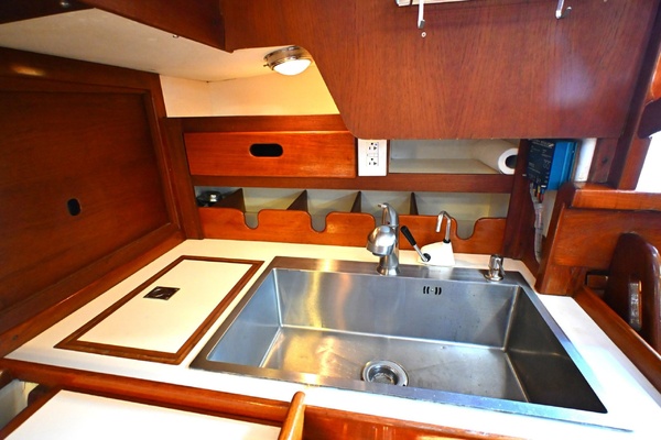 Tourmaline 37ft Tartan Yacht For Sale