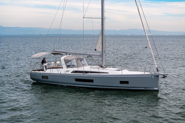 Cypress and Star II 46ft Beneteau Yacht For Sale