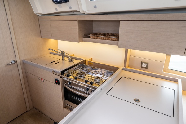 Cypress and Star II 46ft Beneteau Yacht For Sale