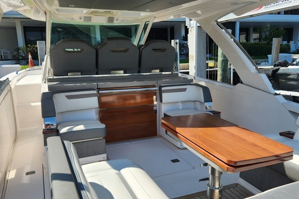 2019 Tiara Yachts 38