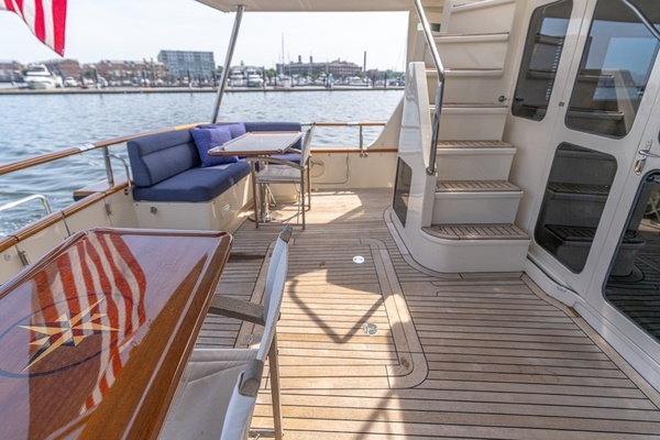 2015 Marlow 58