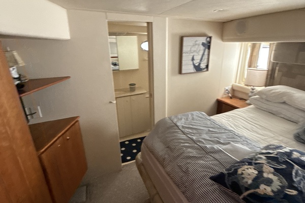 SEABK 42ft Silverton Yacht For Sale