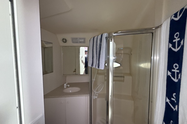 SEABK 42ft Silverton Yacht For Sale