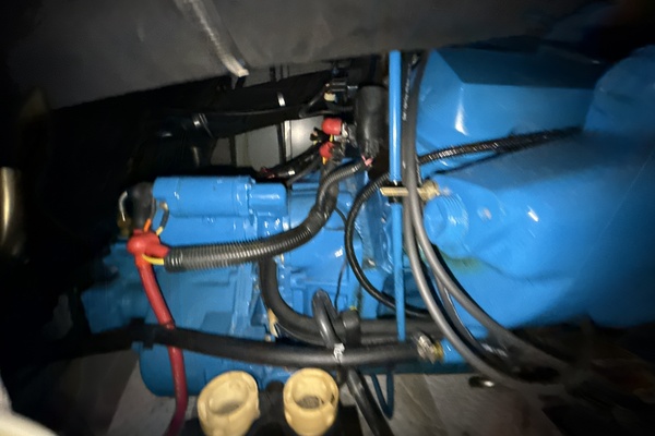 SEABK 42ft Silverton Yacht For Sale