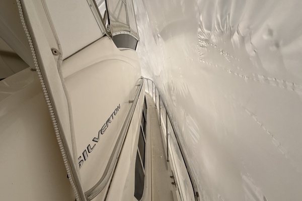 SEABK 42ft Silverton Yacht For Sale