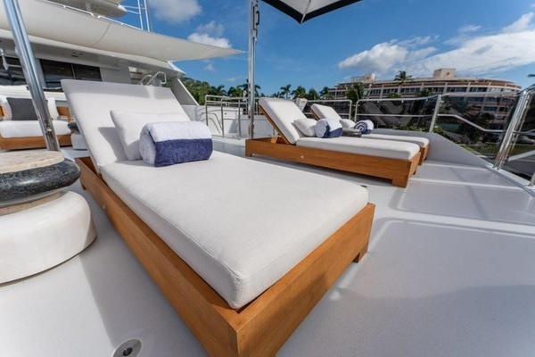 Photo of the 2006 Westport 130 Motoryacht "Relentless"