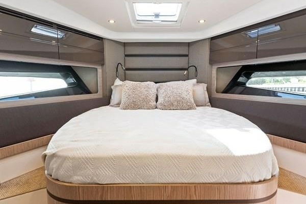 SIRENA 45ft Azimut Yacht For Sale