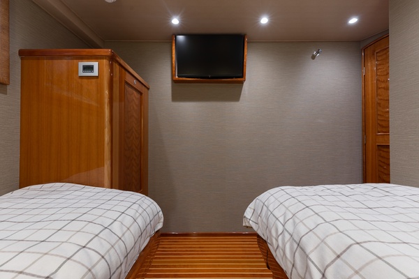 VICTORY 82ft Viking Yacht For Sale