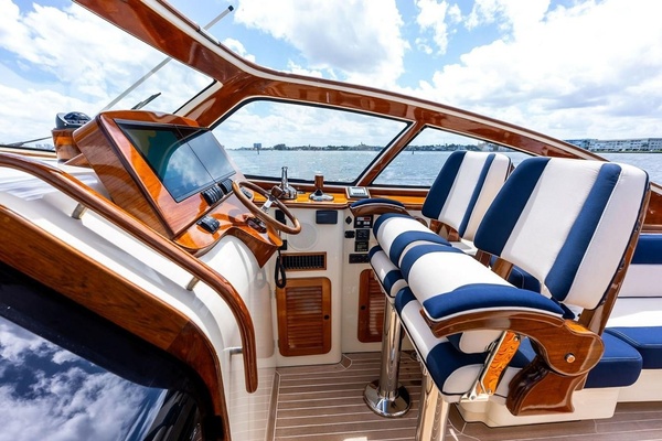 RASCAL 39ft Hinckley Yacht For Sale