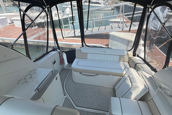 Photo of the 2013 Sea Ray Sundancer 260