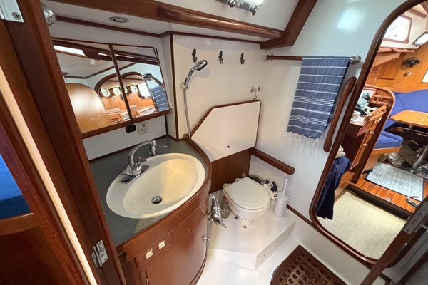 Windhorse 49ft Hylas Yacht For Sale