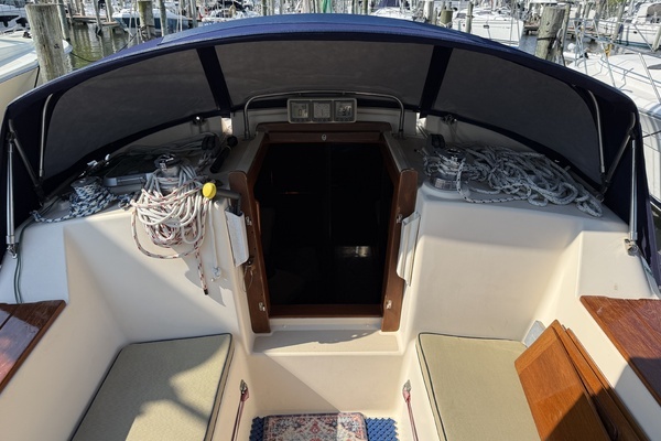 Island Packet 380 Yacht For Sale