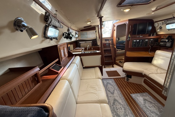 Makai 38ft Island Packet Yacht For Sale