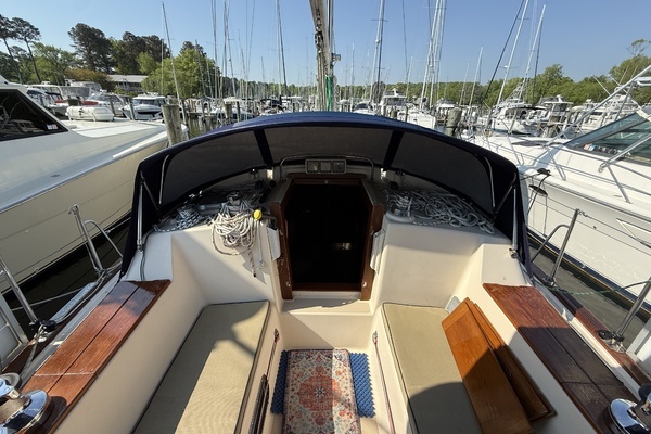 Island Packet 380 Yacht For Sale