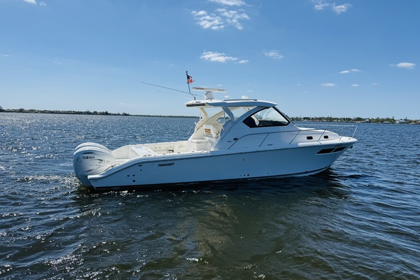 35ft Pursuit Yacht For Sale