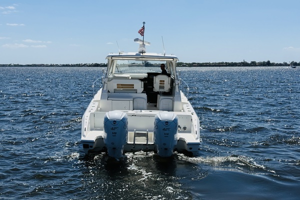 35ft Pursuit Yacht For Sale