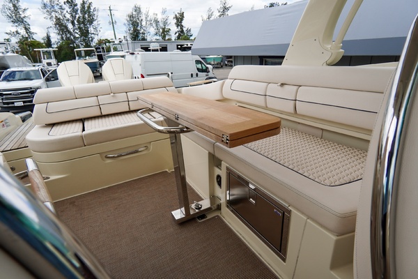 31ft Chris Craft Yacht For Sale