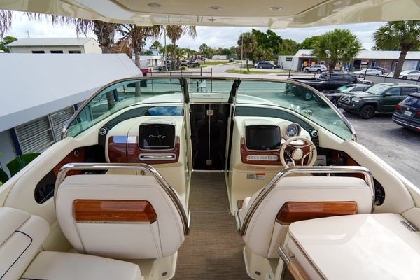 31ft Chris Craft Yacht For Sale