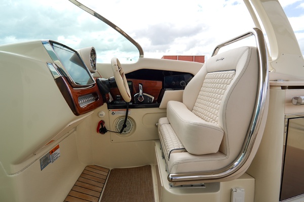 31ft Chris Craft Yacht For Sale