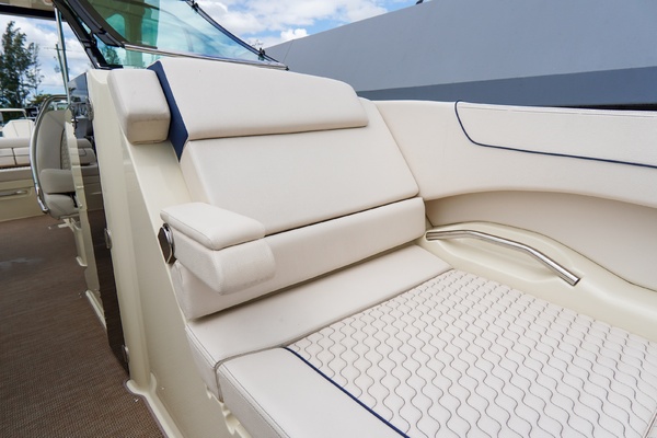 31ft Chris Craft Yacht For Sale