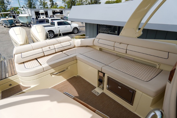 31ft Chris Craft Yacht For Sale