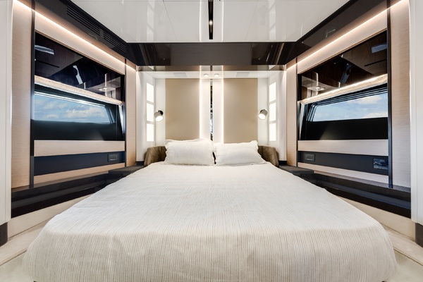 Sunset 8 80ft Azimut Yacht For Sale